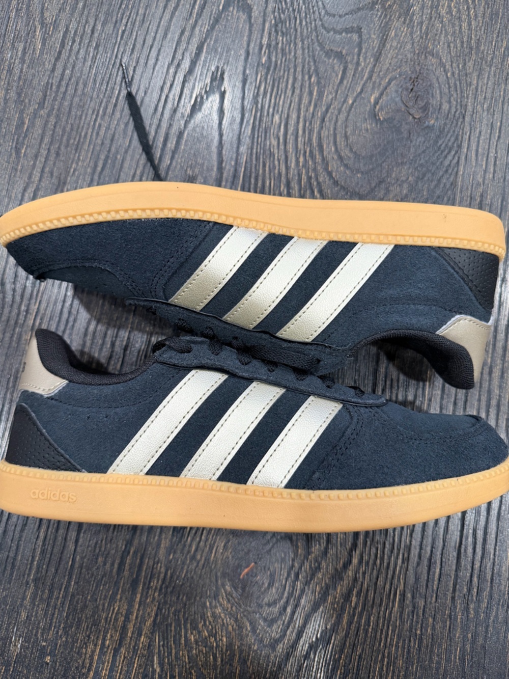 Breaknet sleek adidas womans size 6 blue with silver strips - Picture 1 of 10